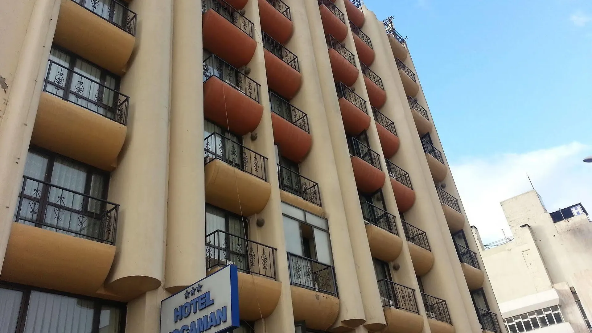 Hotel Kocaman 伊兹密尔