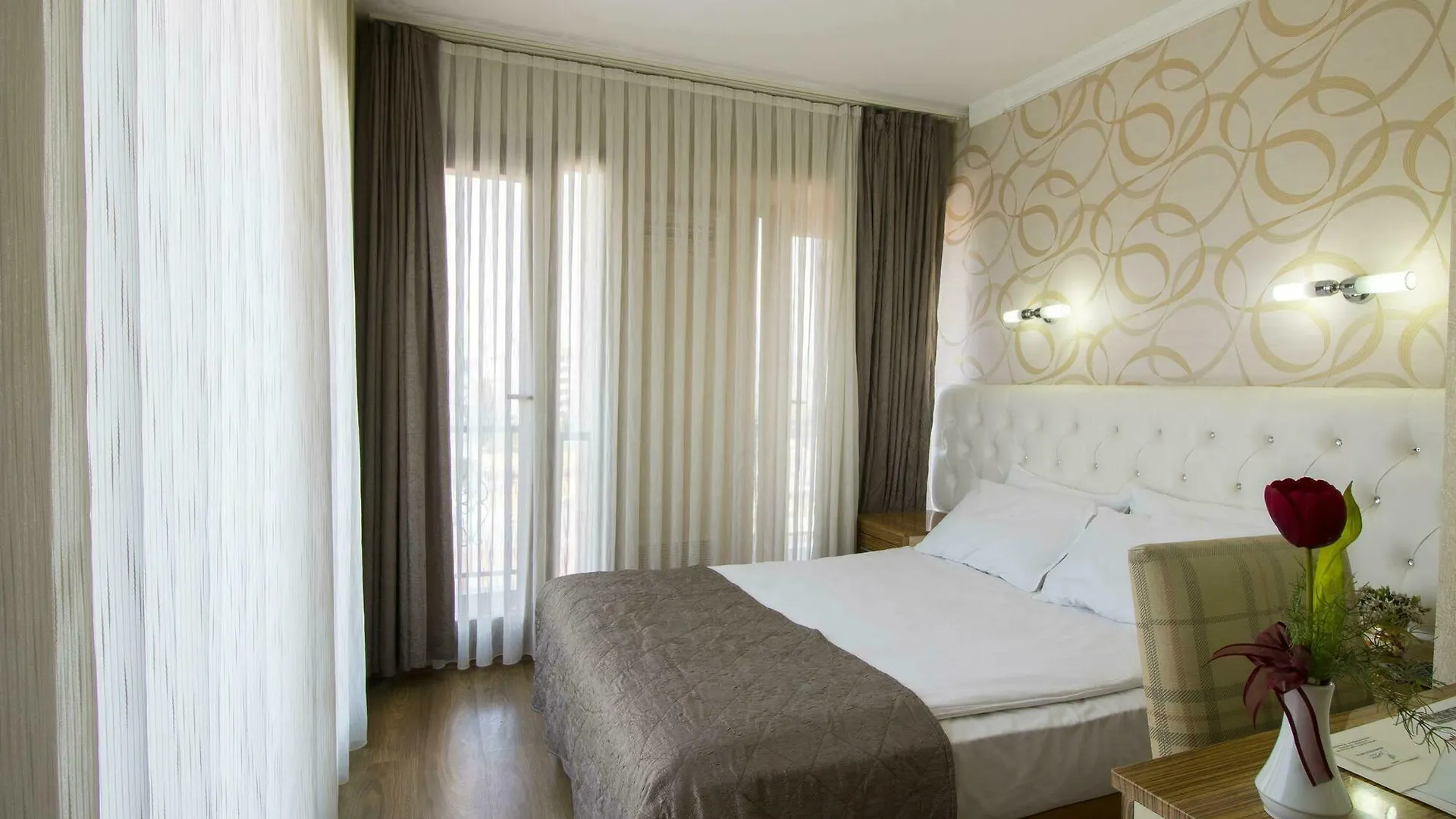 Hotel Kocaman 伊兹密尔