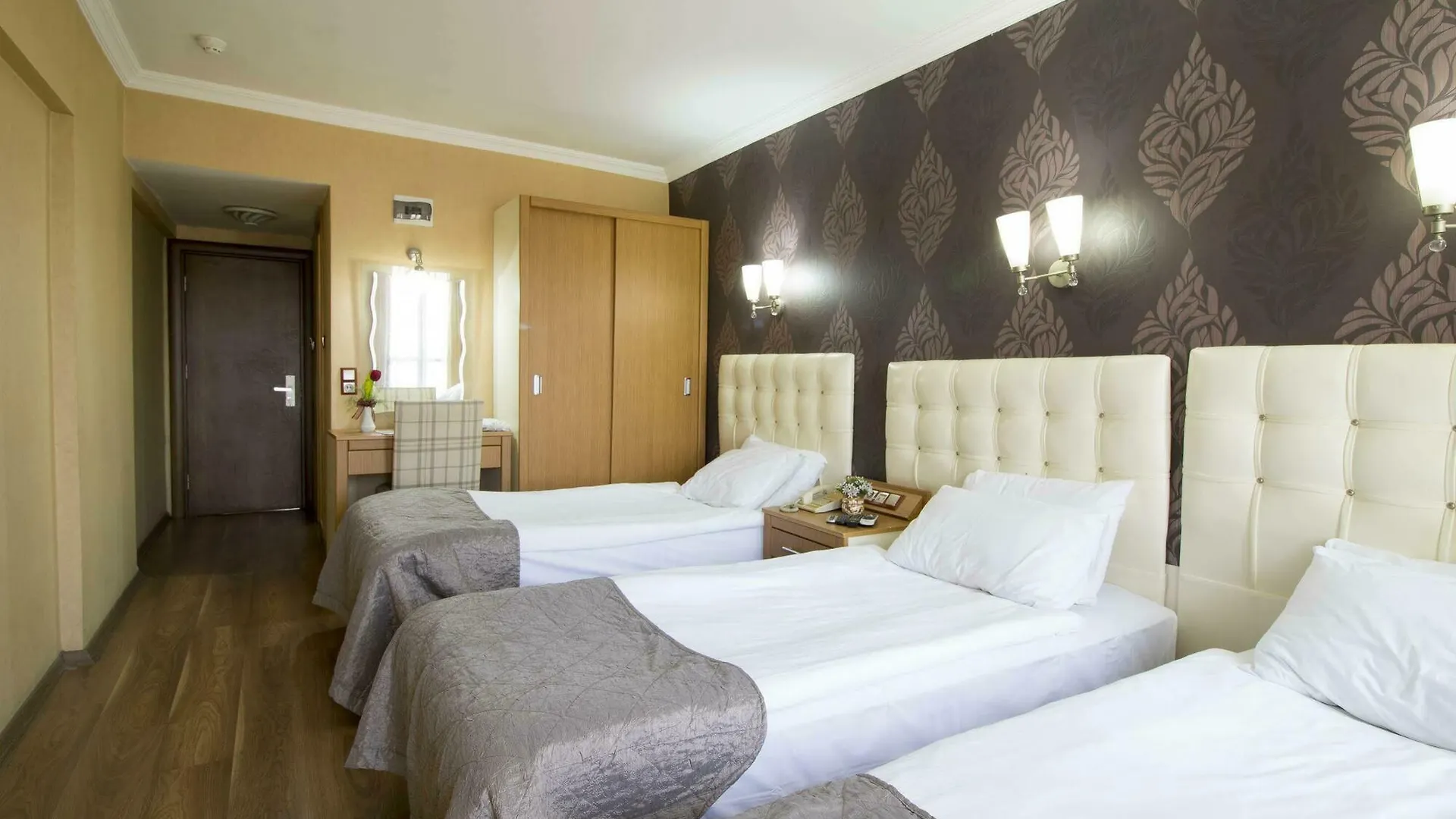 Hotel Kocaman 伊兹密尔 3*,
